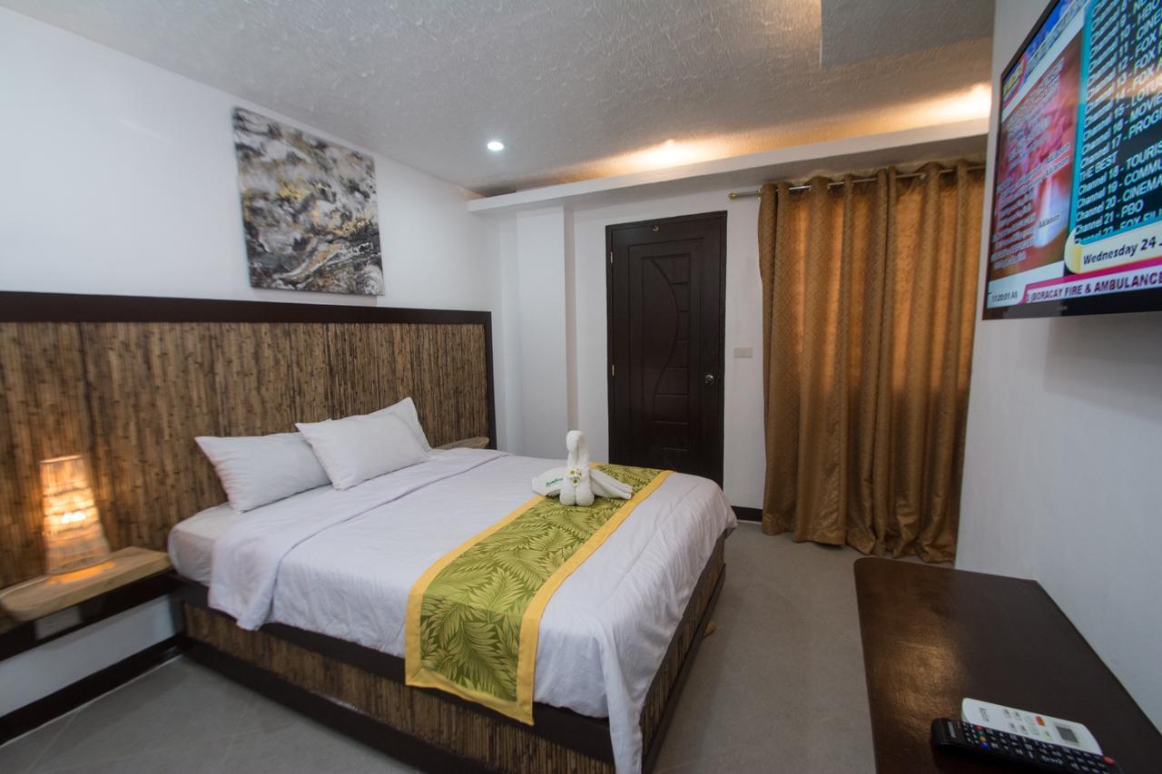 Bamboo Beach Resort & Restaurant Manoc-Manoc Bagian luar foto