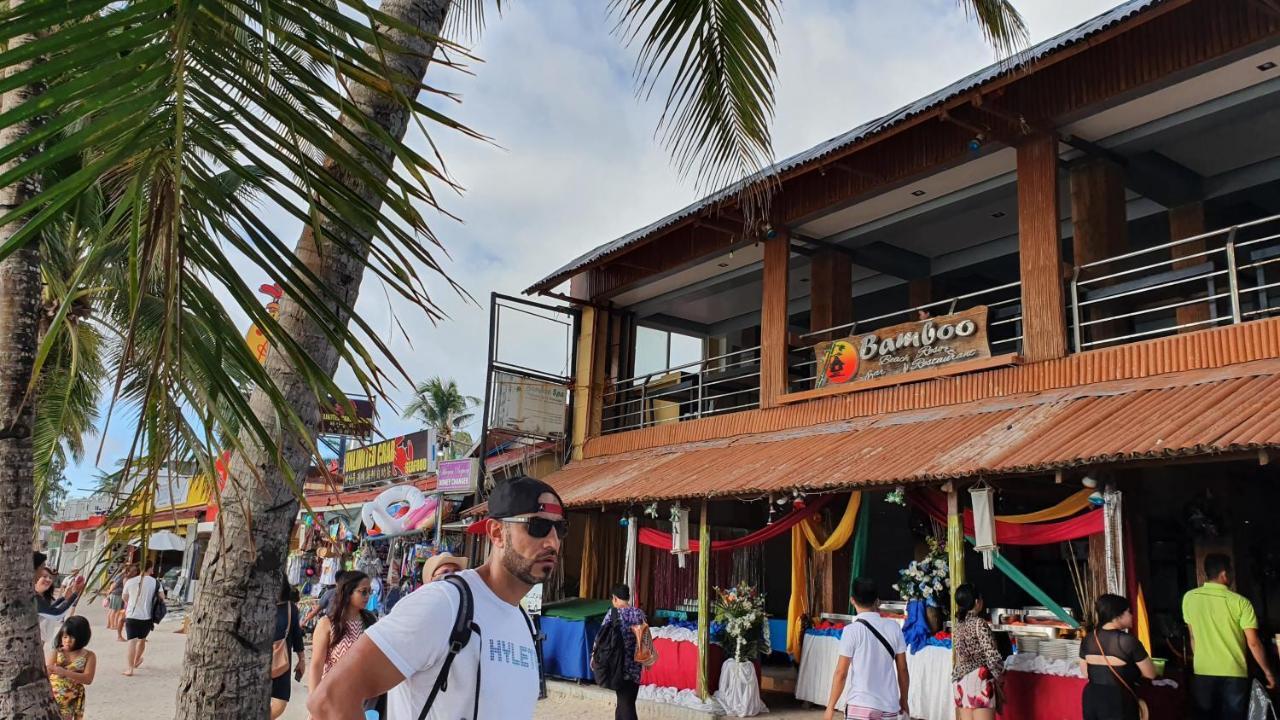 Bamboo Beach Resort & Restaurant Manoc-Manoc Bagian luar foto